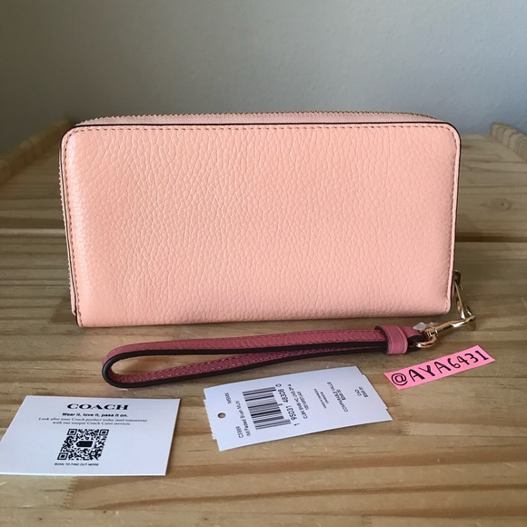 Coach wallet🎈🎈 - Picture 2 of 9